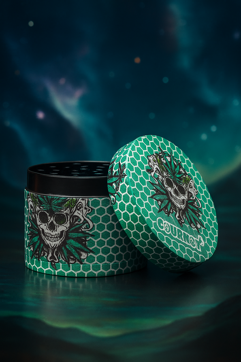 Green 4 part grinder with skulls