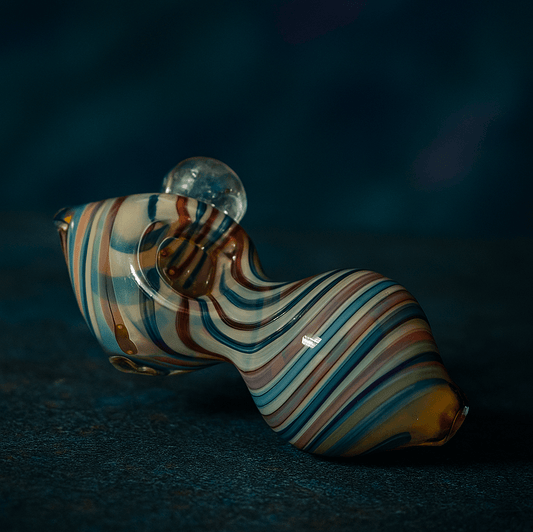 Glass Pipe With Swirls